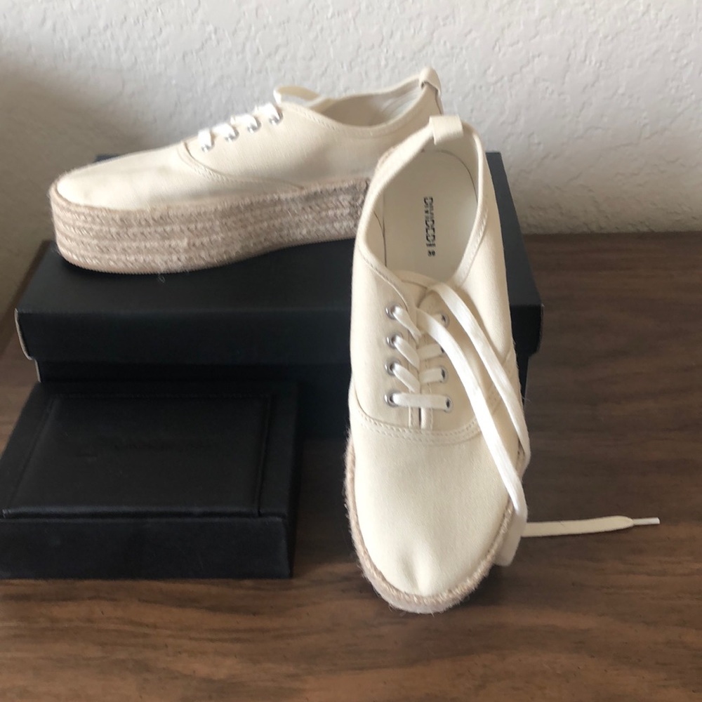 Ladies Casual Canvas Shoes